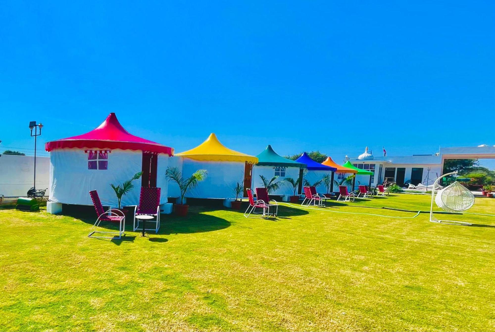 Iris Heaven'Z By Radha Rani Resort ジャイプール エクステリア 写真
