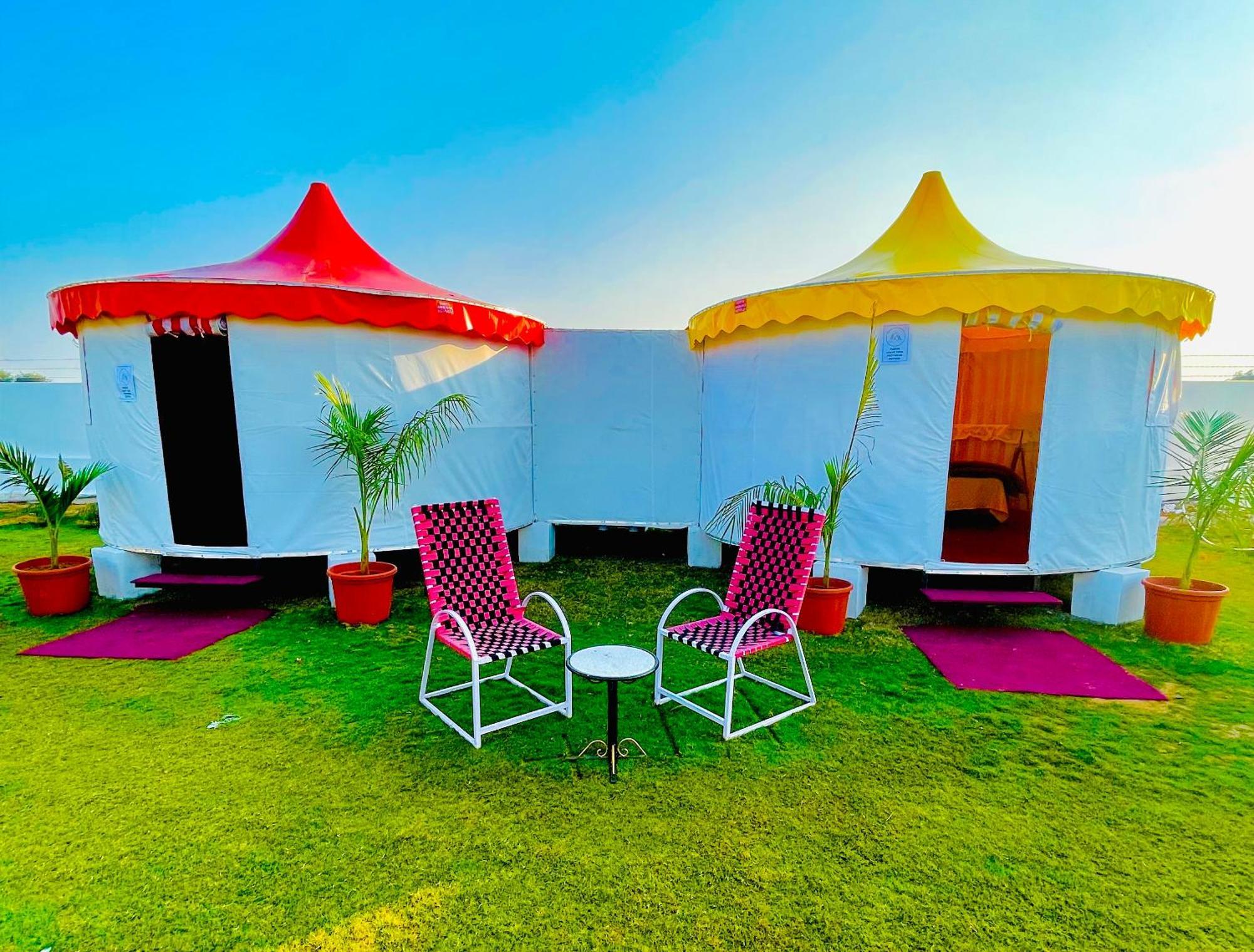 Iris Heaven'Z By Radha Rani Resort ジャイプール エクステリア 写真